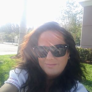 Meet your Posher, Demi